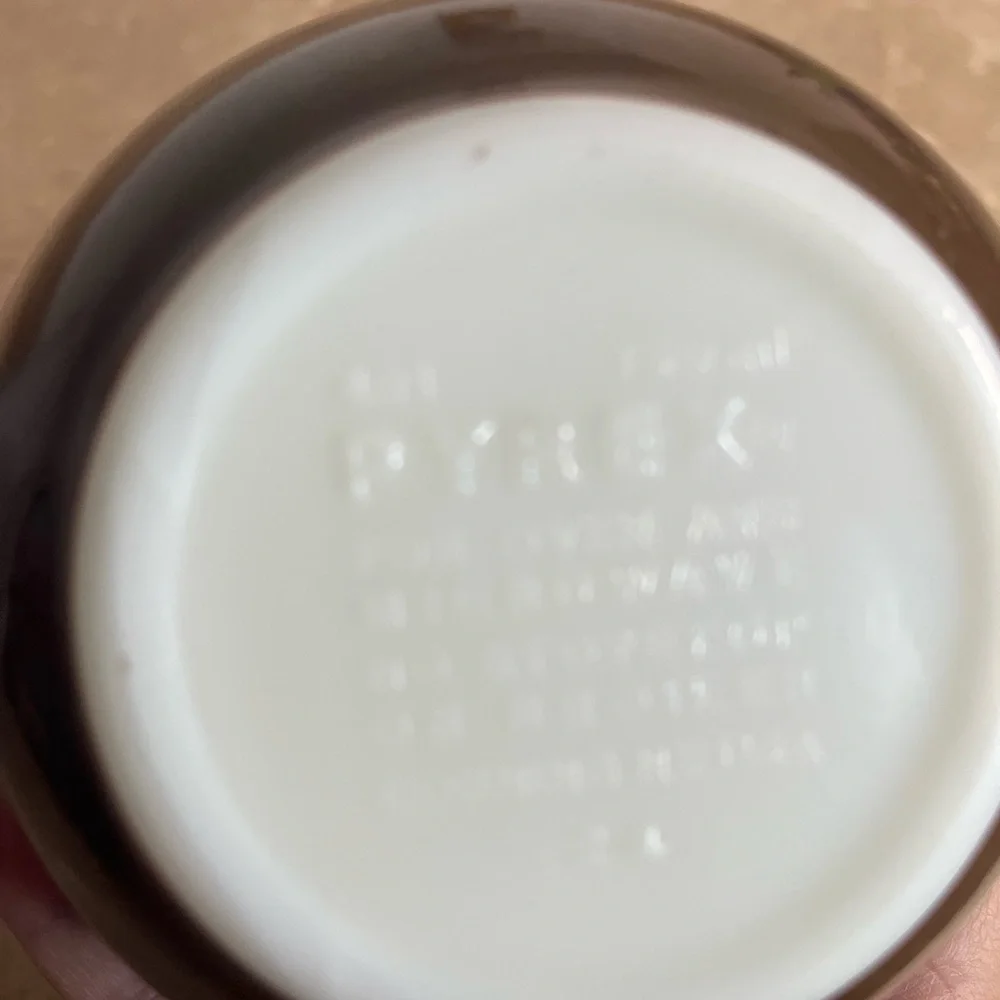 Pyrex vintage woodland